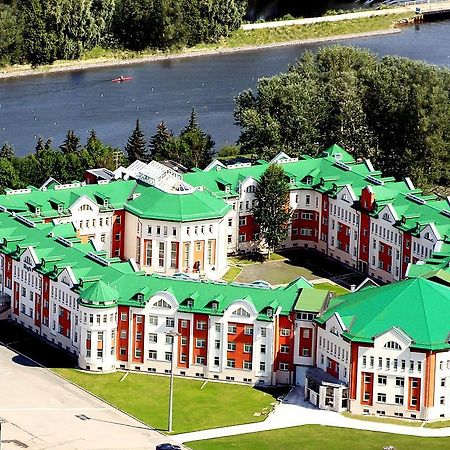 Hotel Park Krestovskiy Saint Petersburg Exterior photo