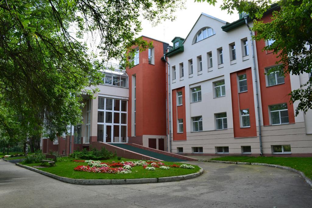 Hotel Park Krestovskiy Saint Petersburg Exterior photo